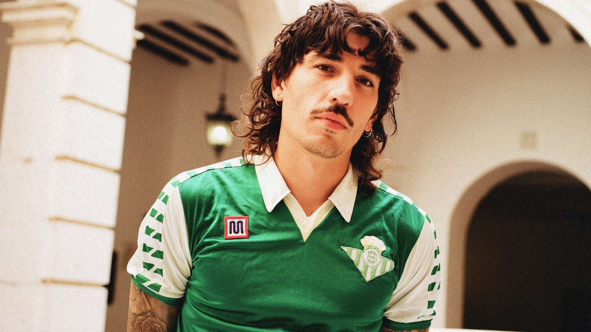 和外界聚焦 和外界聚焦